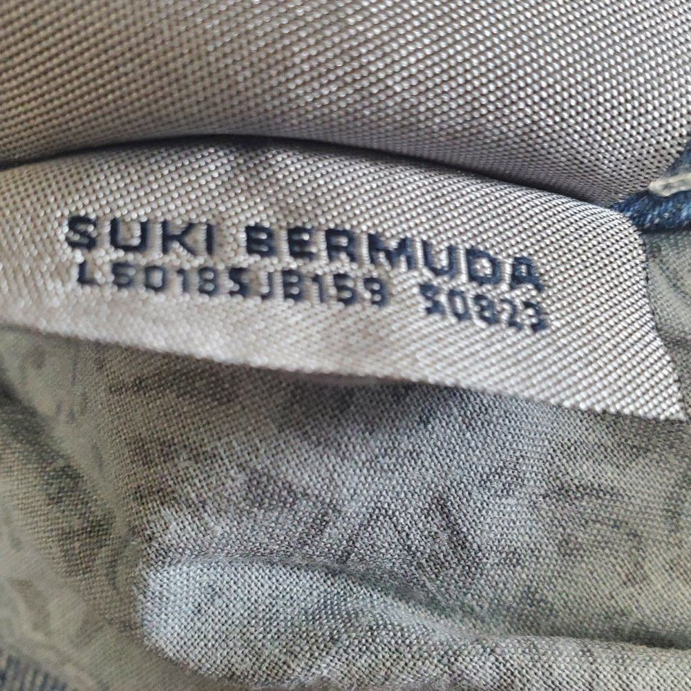 Silver Suki Bermuda Denim Jean Shorts Medium‎ Wash Factory Fading Distressed 27 - Picture 11 of 14